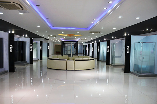 Separate shower room