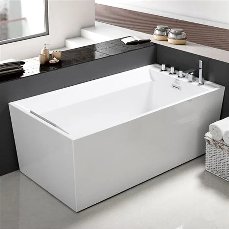 Rectangular soaking tub